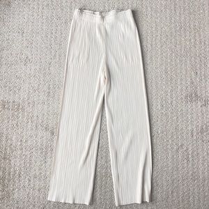 Miyake Style Pleated Stretch Wide Leg Pants, Off White / Cream, One Size - NWOT